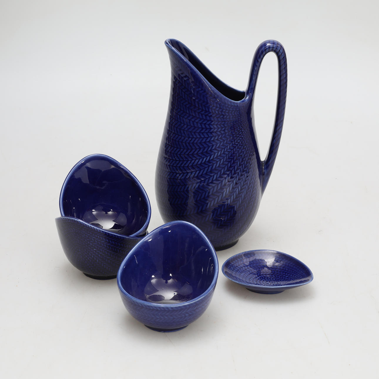 HERTHA BENGTSON. "Blå Eld" Rörstrand, 5 delar.