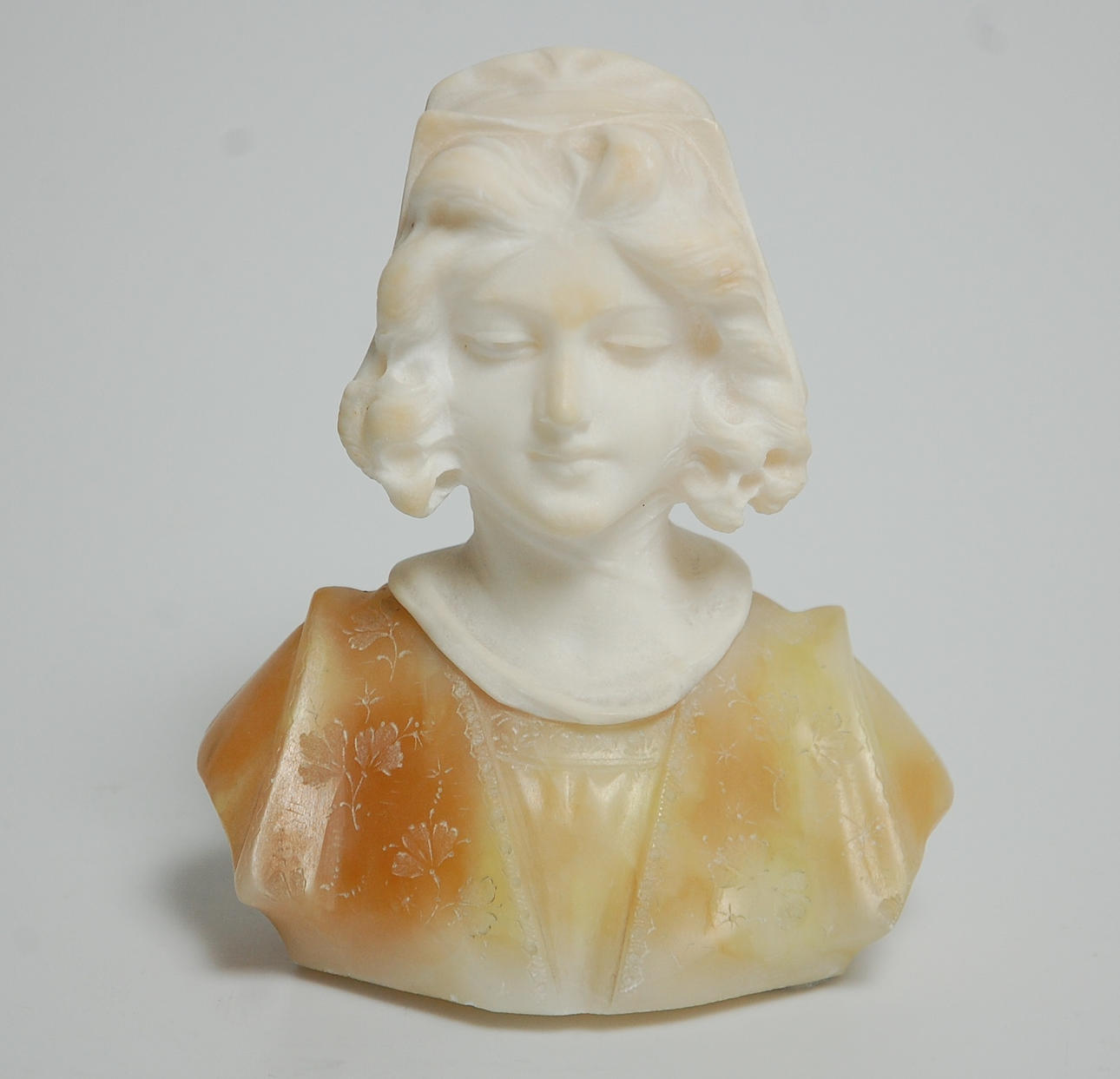 SKULPTUR, Marmor, alabaster, 1900-tal.