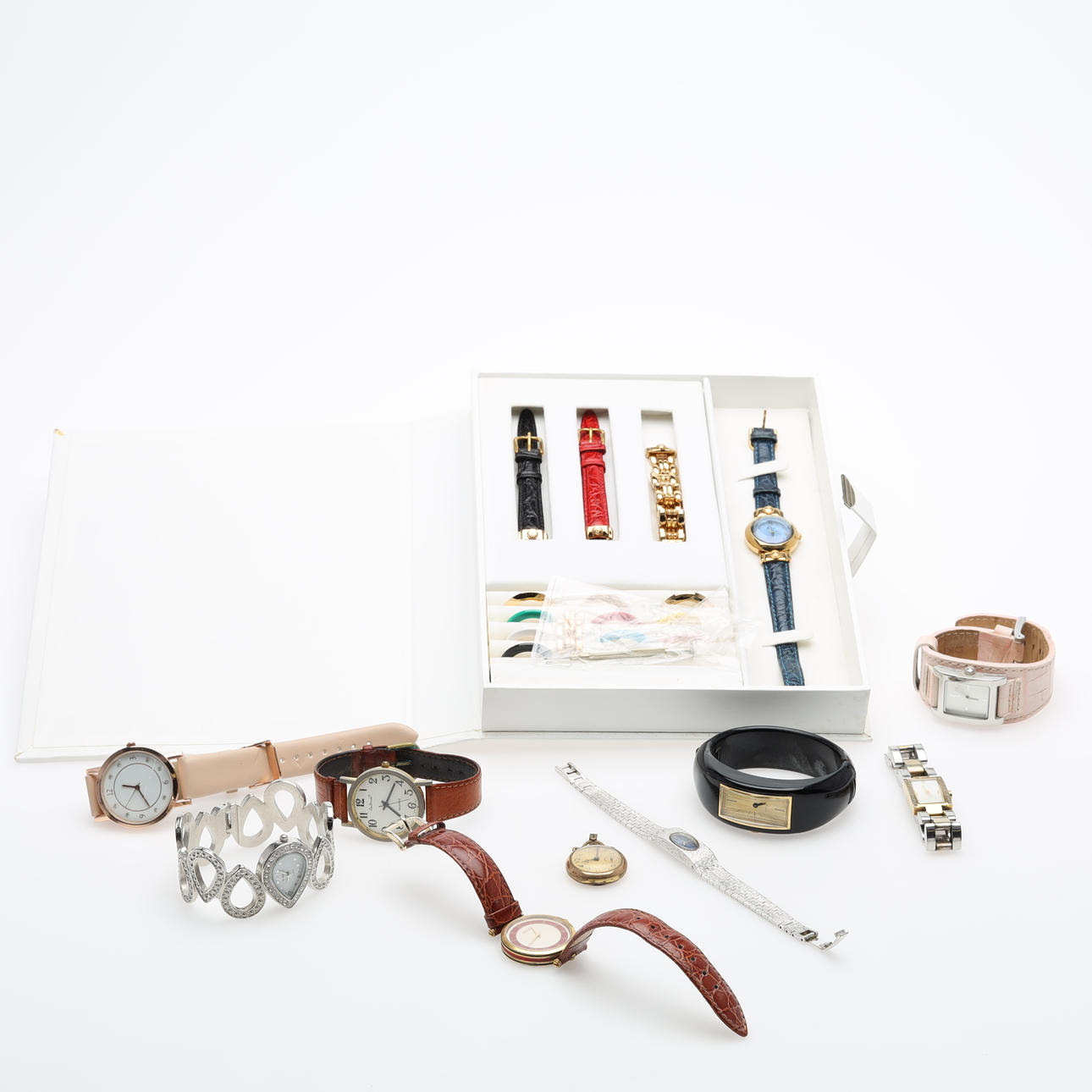 WRISTWATCHES 10 pieces.