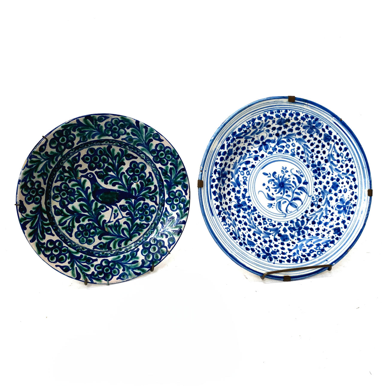 TWO PLATES IN SPANISH CERAMIC.
