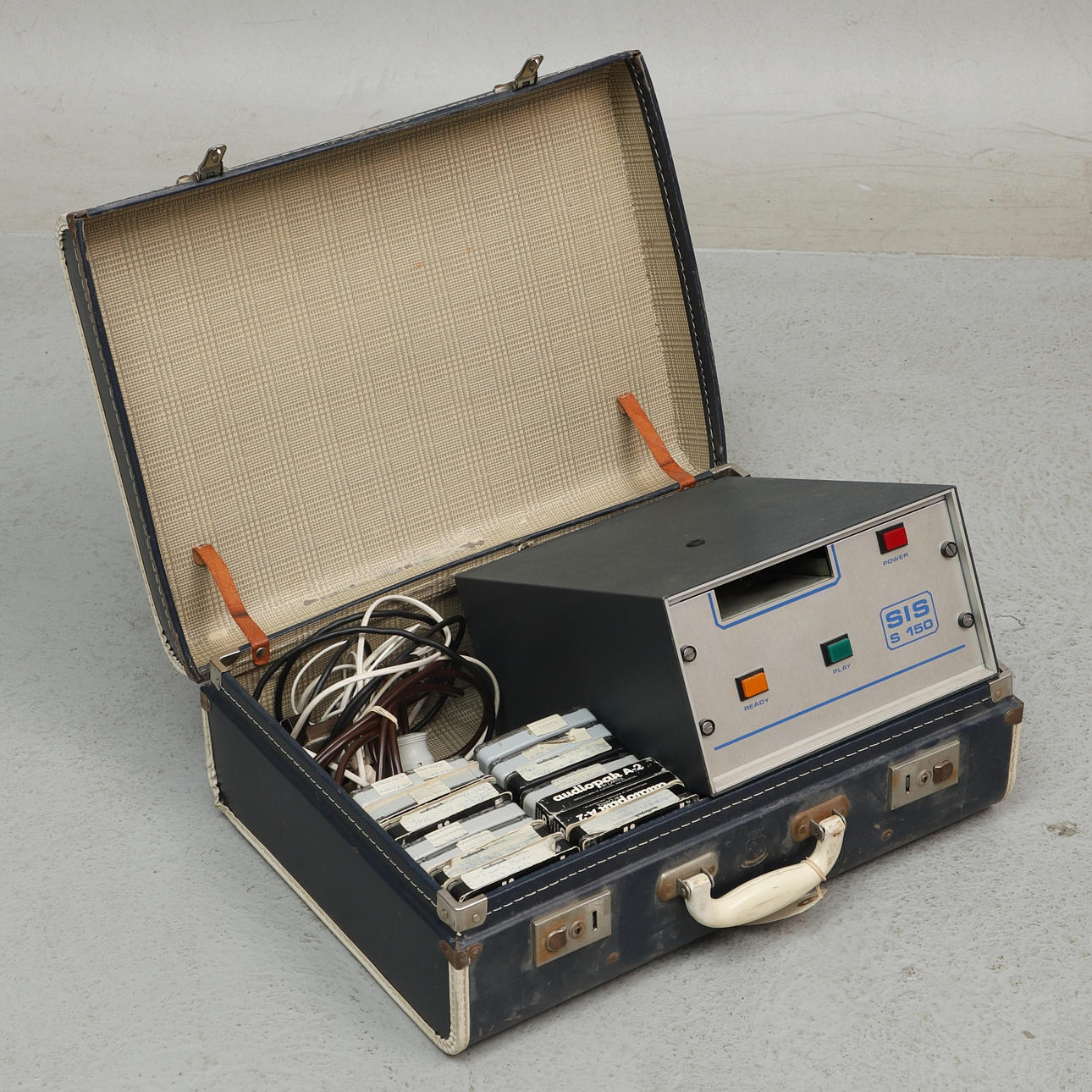 TAPE RECORDER/STUDIO, with cassettes, Cartridge Nab System.