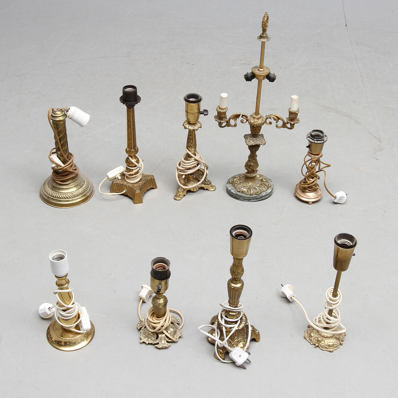 PARTI BORDLAMPFÖTTER, 9 st, metall, 1900-tal.