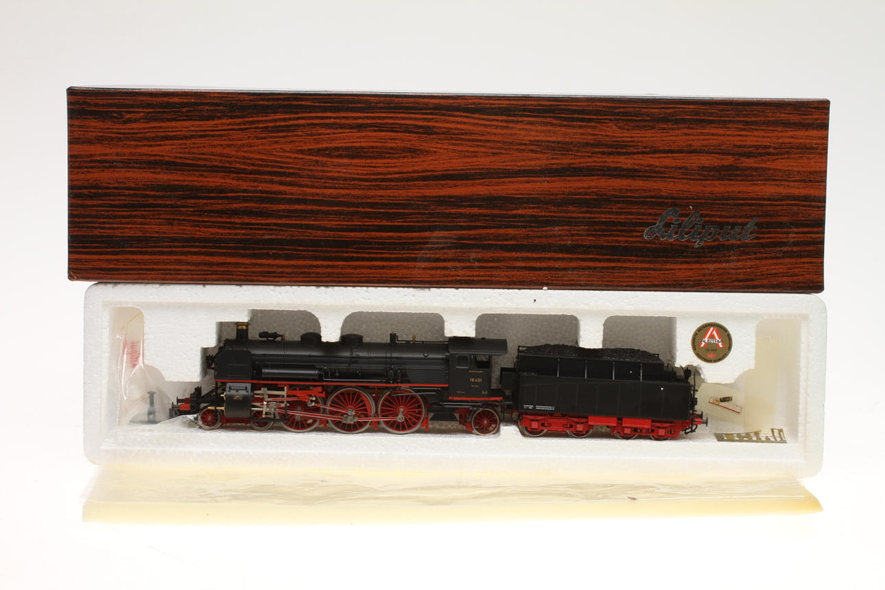 MODEL TRAIN LILIPUT Dampflokomotive 1802, BR 18 in OVP.