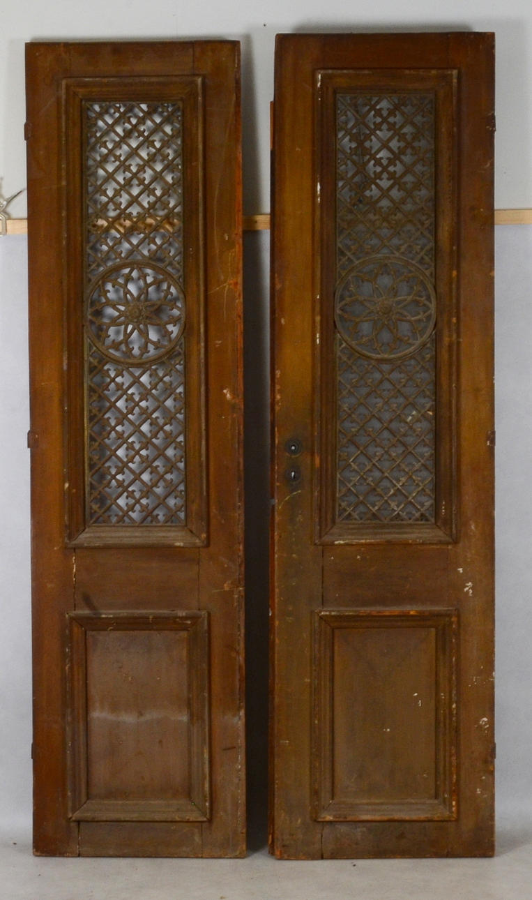 YTTERDÖRRAR, 1800-tal.