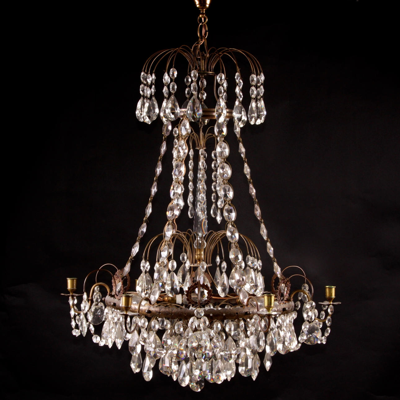 LJUSKRONA, "Hagamodell", Gustaviansk stil, 1900-tal, höjd 85 cm.