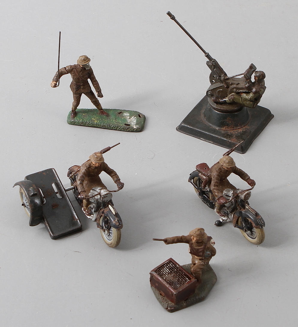 LINEOL SOLDATER 5 stycken.