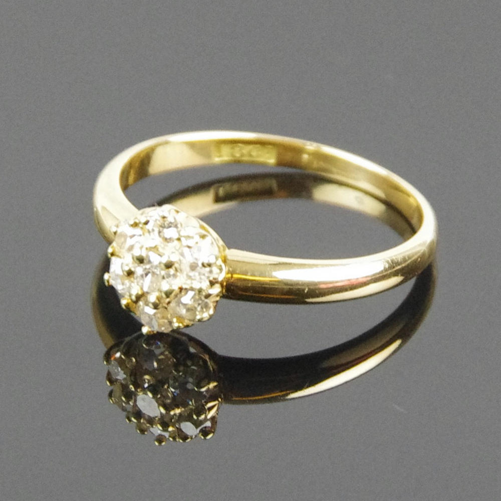 RING, carmosé, 18K guld med diamanter 0,4 ct.