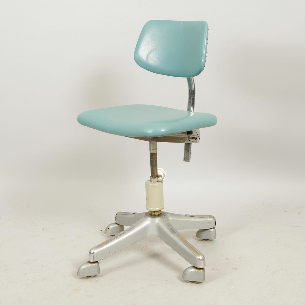 SKRIVBORDSSTOL, Savo, a/s Danmark.