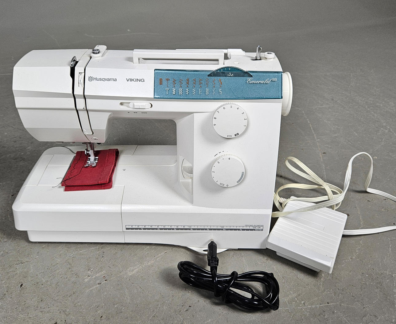 SYMASKINE, Husqvarna, Viking, Emerald 118.