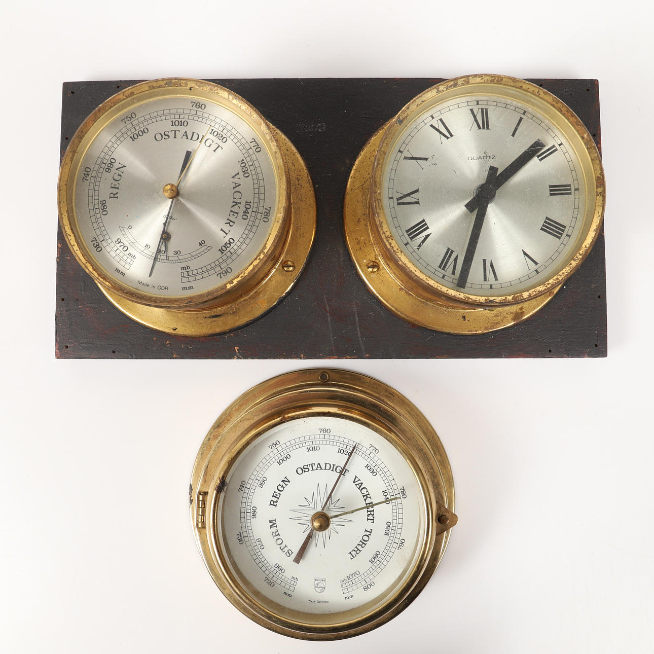 Barometer und Schiffsuhren, Messing/Glas, 20. Jahrhundert.