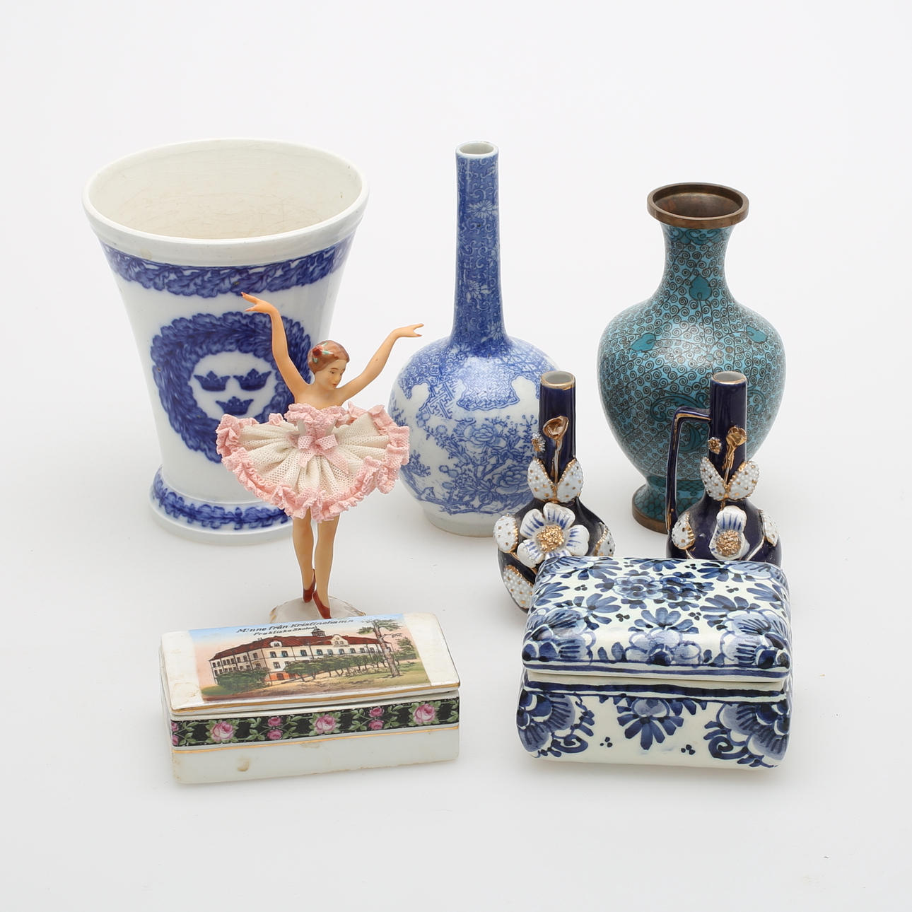 VASER, ASKAR, FIGURIN, 8 delar, Gustafsberg 1914, Delft, Dresden m. m.