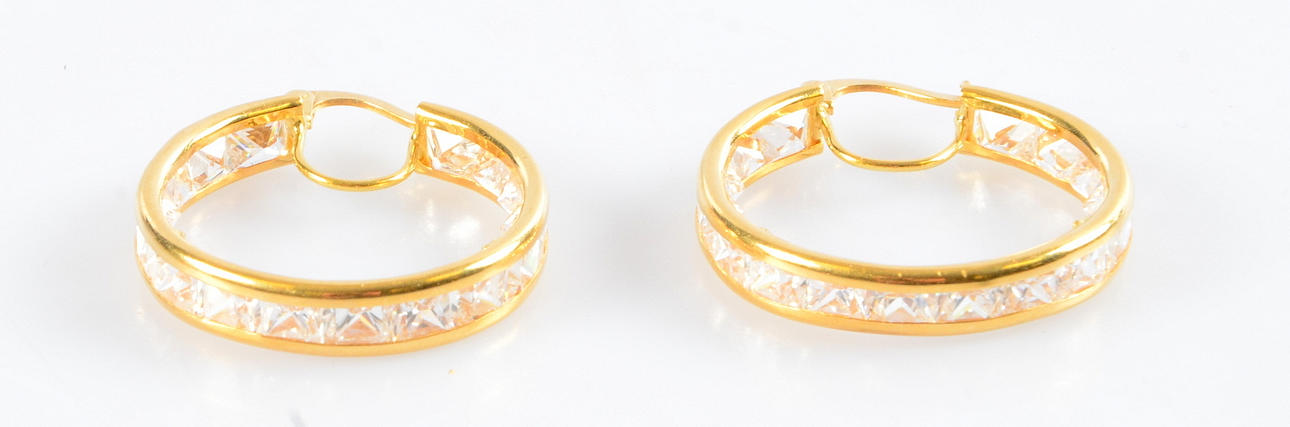 CREOLER MED STENAR, 18K.