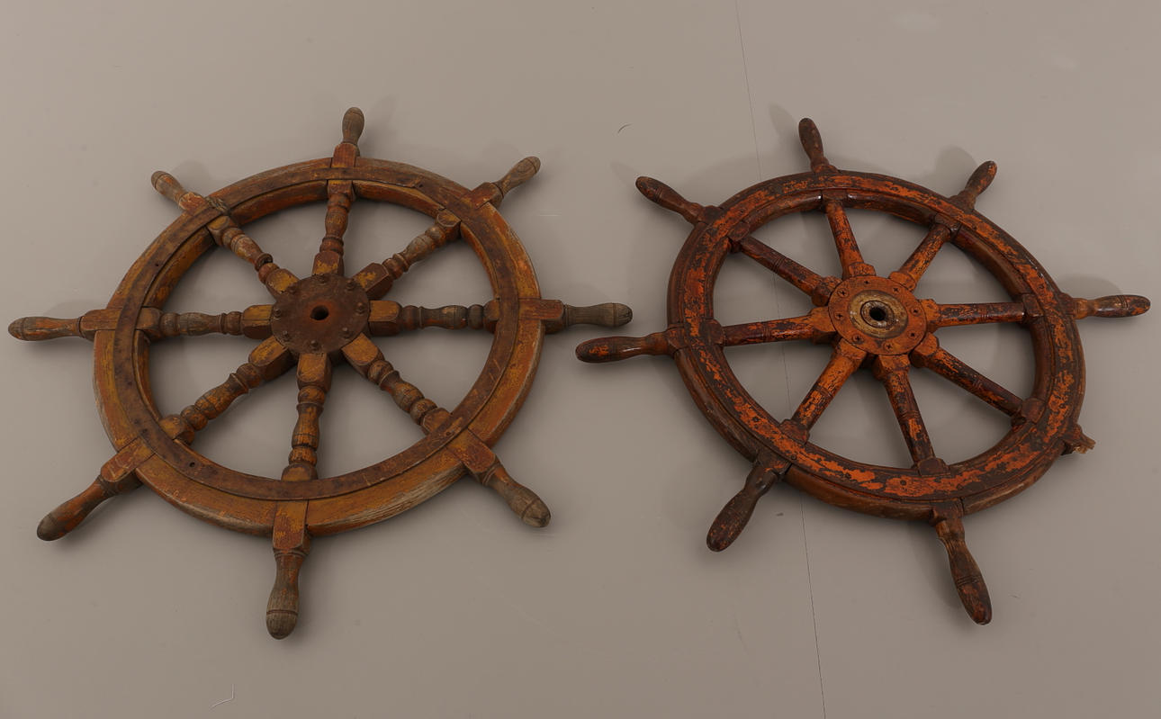 SKEPPSRATTAR, 2 stycken, TRÄ, 1900-tal. Kina.