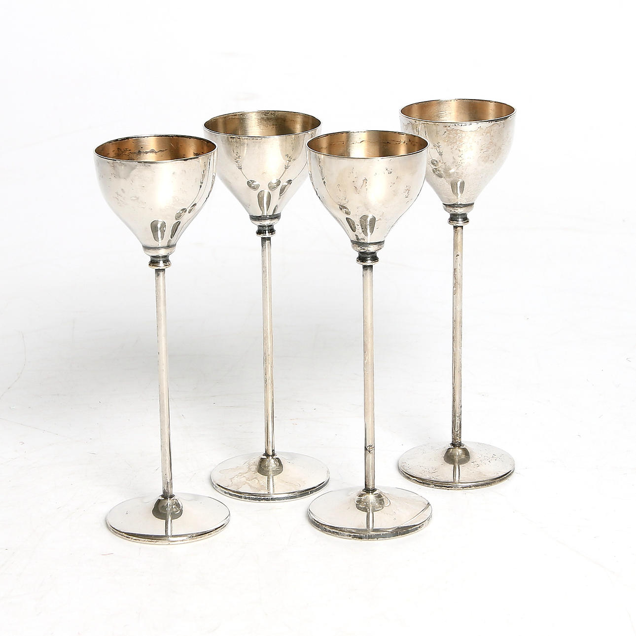 LIKÖRGLAS / SNAPSGLAS, 4 st, nysilver, WMF, Württembergische Metallenwarenfabrik, Tyskland, 1900-talets första hälft.