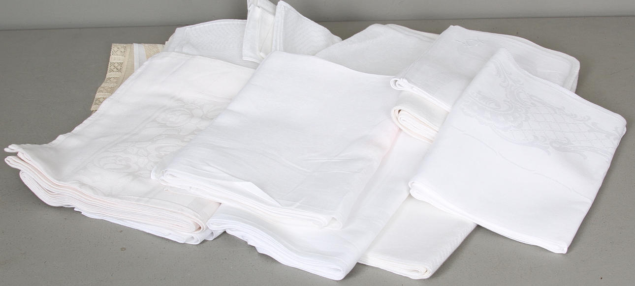 LINNEDAMAST och SPETSDUKAR, 1900-tal.