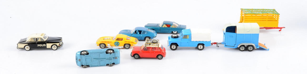 SAMLARBILAR, 9 st, bl a polisbil.