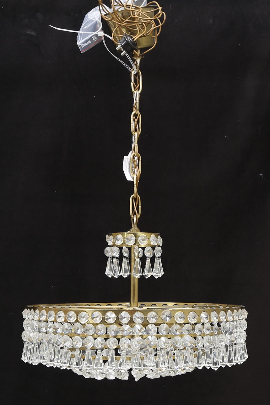 TAKLAMPA med prismor, 1900-talets andra hälft.