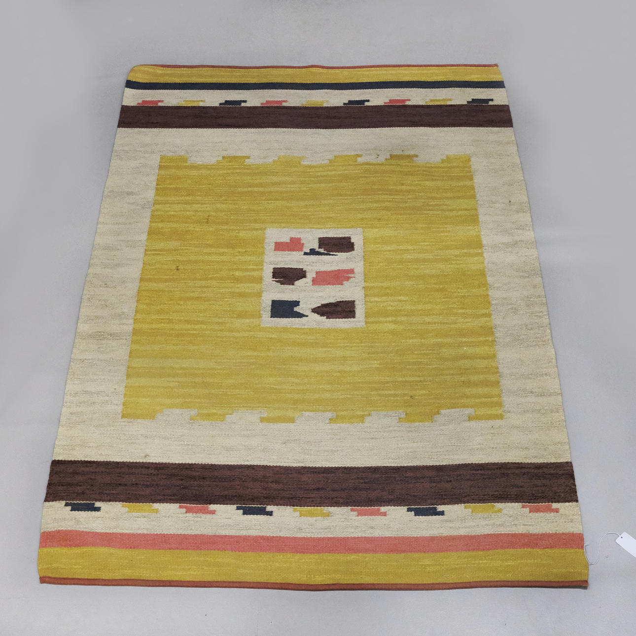 CARPET LINEN, ATTRIBUTED TO EVA ÅGREN-NILSSON.