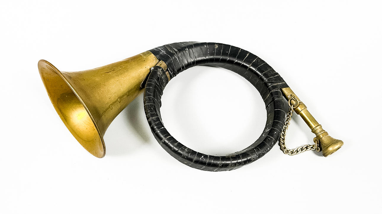 JAKTHORN, mässing, 1900-tal.