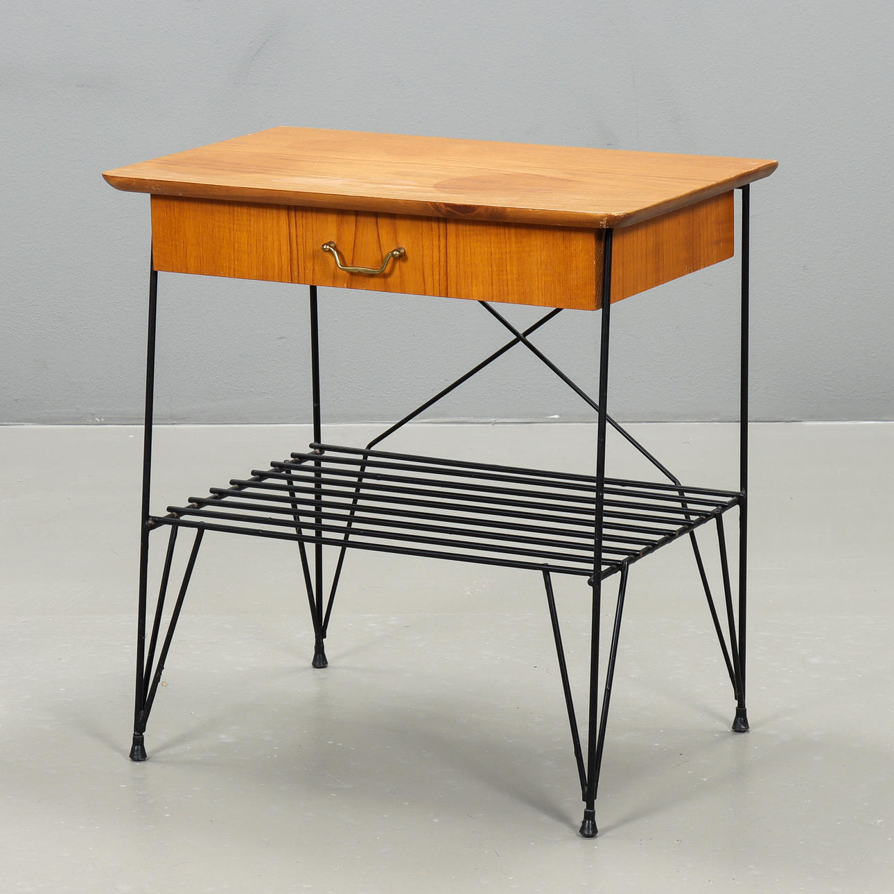 SÄNGBORD, 1960-tal.