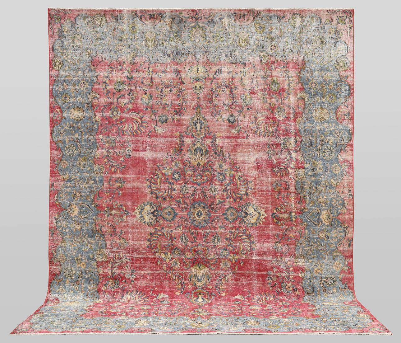 ORIENT CARPET. Vintage, 400 x 290 cm.