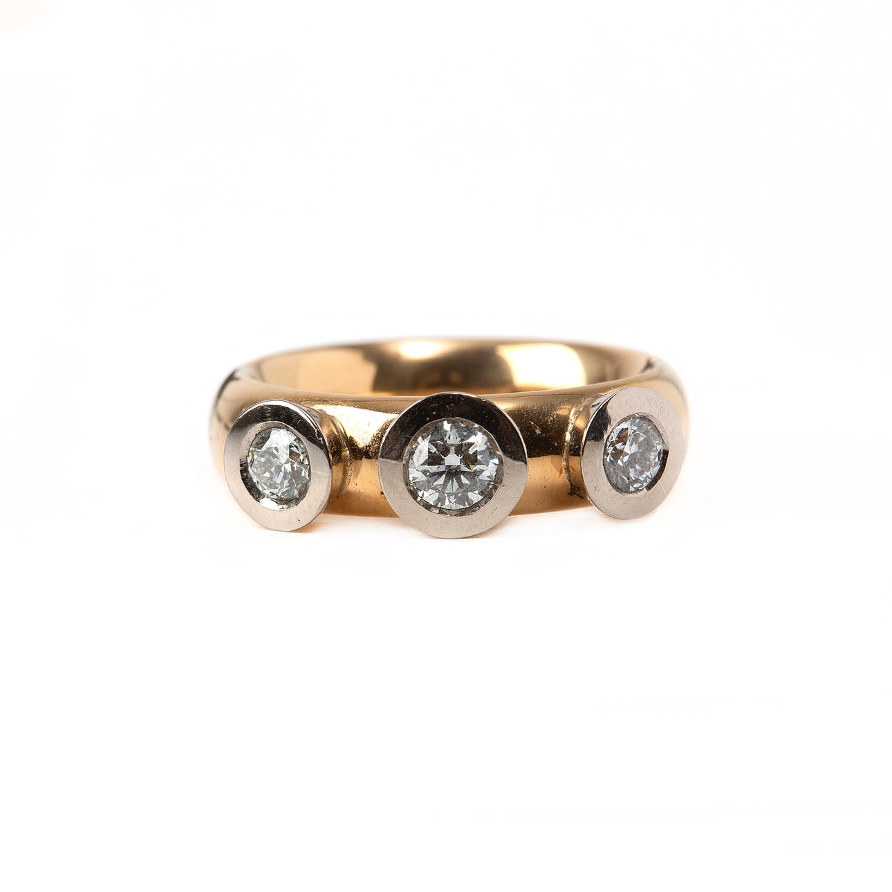 MICHAEL PERSSON CARLING, MPC, ring, 18K gold and white gold, with three brilliant cut diamonds in total 0.85 ct, Gothenburg, 2015.
