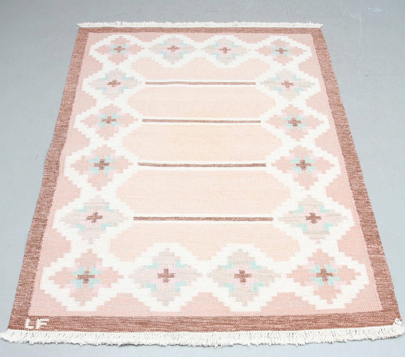 MATTA, röllakan, 194 x 145 cm.