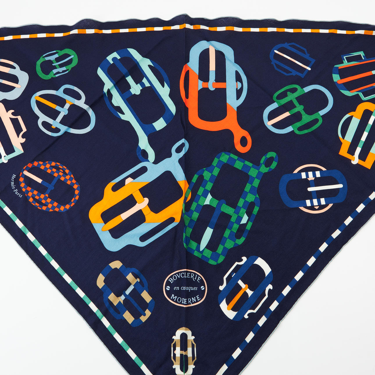 HERMÈS, “Bouclerie Moderne en Casaques Giant Triangle