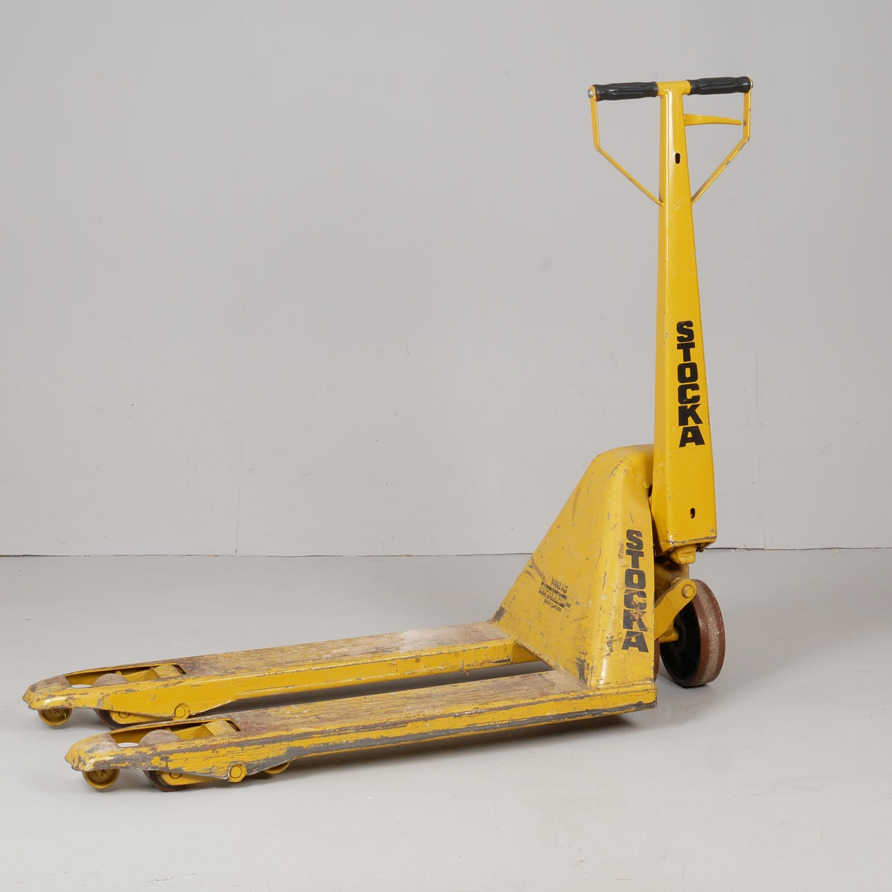 PALLYFT, medio palé, Stokka.