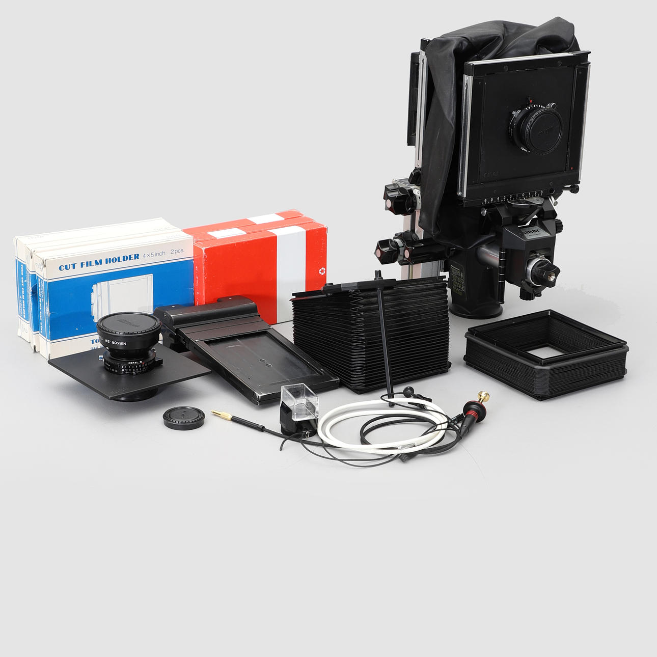 LARGE FORMAT CAMERA, Sinar system C, with accessories.