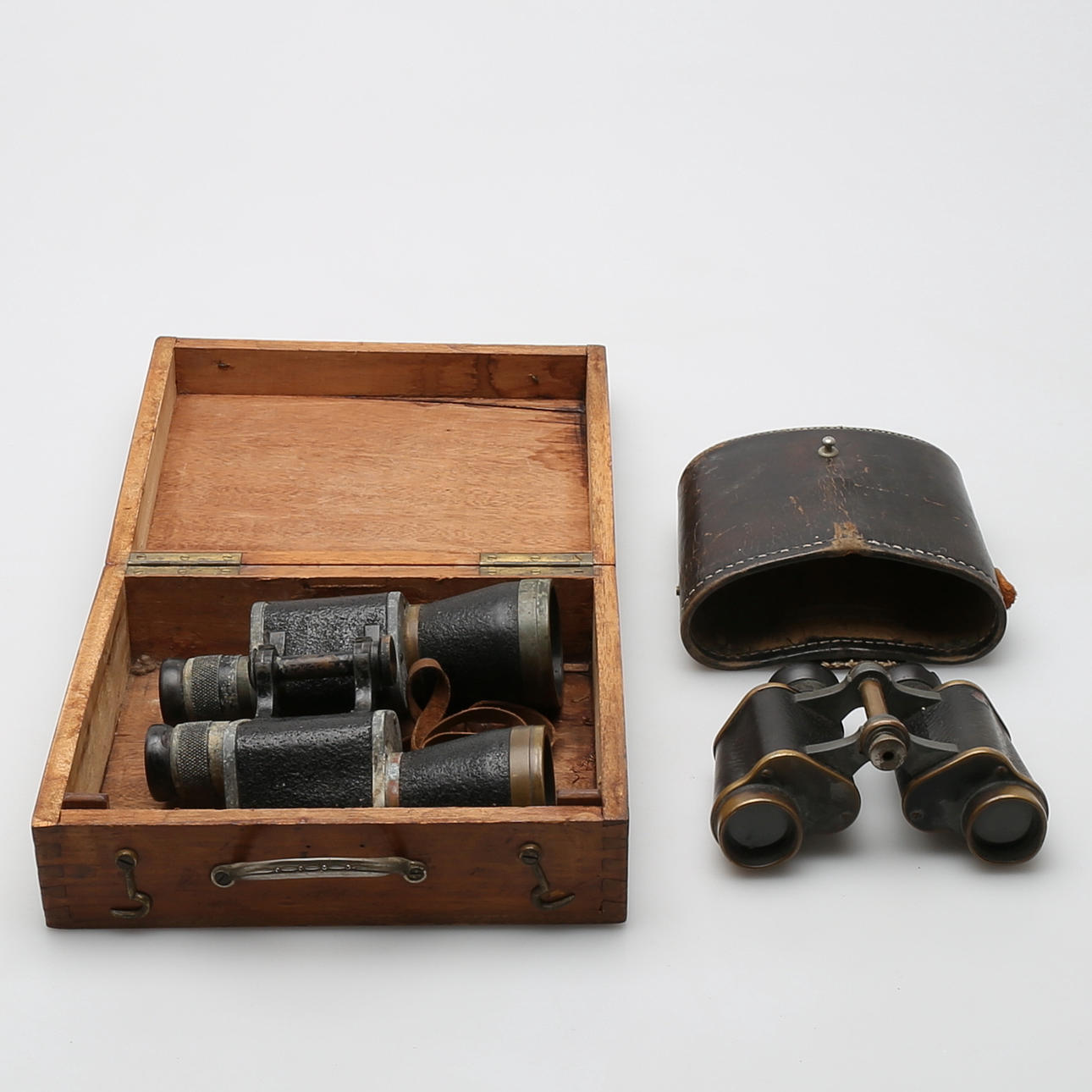 KIKARE, 2 st, Tyskland, 1900 talets första hälft.