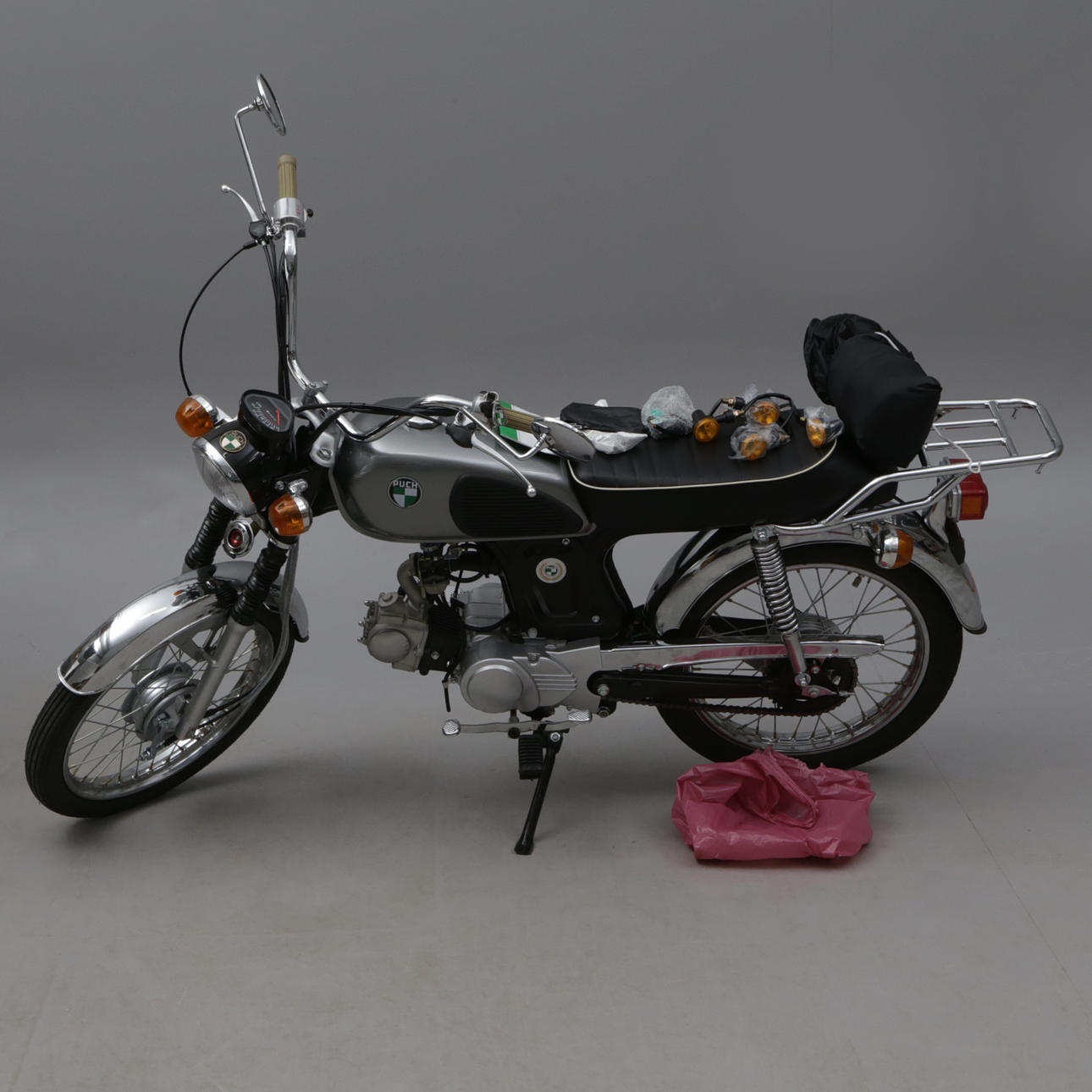 MOPED, PUCH-kopio, Kiina.