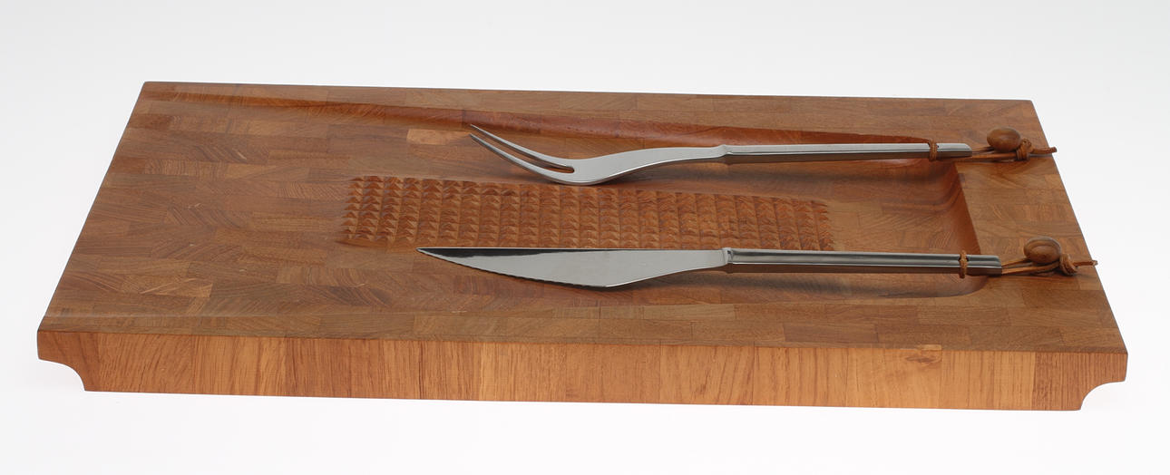 SKÄRBRÄDA med BESTICK, Digsmed, Danmark, 1900-tal.