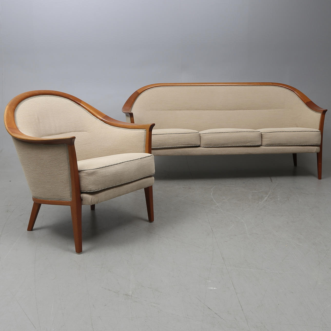 SOFFGRUPP, 2 delar, "Aristokrat", Bertil Fridhagen, Bodafors, 1900-talets andra hälft.