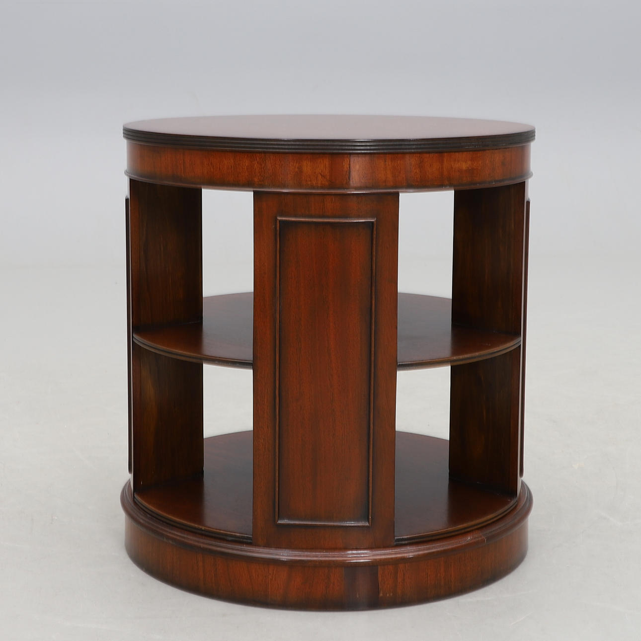 BOKSNURRA, engelsk stil, 1900-tal.