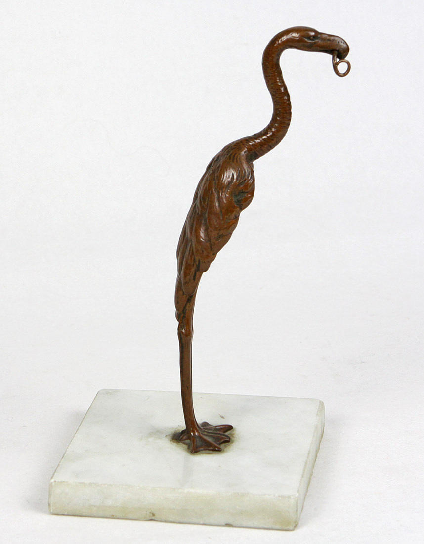 SKULPTUR, flamingo, fickursställ, gjuten metall, omkring 1920.