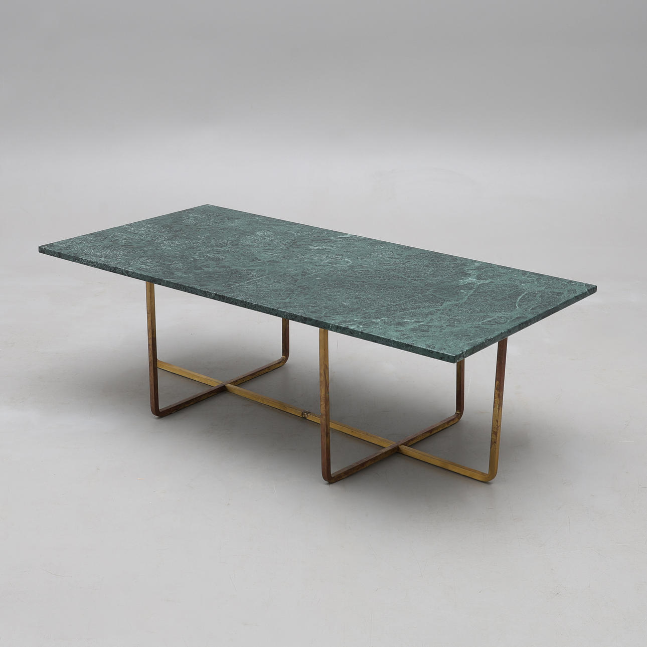 DENNIS MARQUART. SOFFBORD, "NINETY TABLE", OX DENMARQ, SAMTIDA.