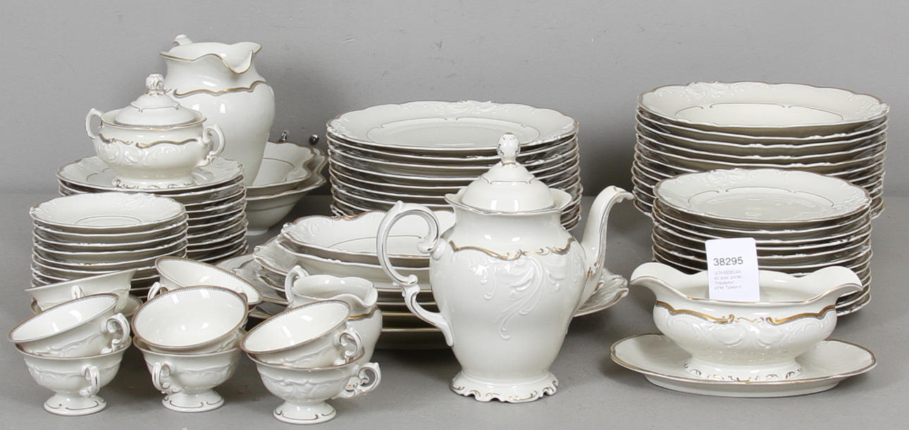 SERVISDELAR, 82 delar, porslin, "Friederike", KPM, Tyskland.