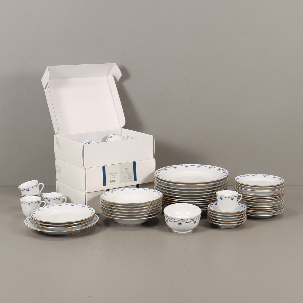 PIA RÖNNDAHL. SERVIS Mårbacka, Rörstrand.