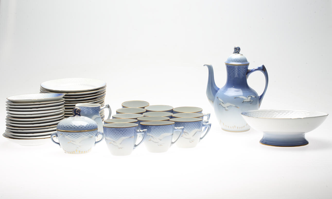 KAFFESERVIS, 45 delar, porslin, "Blå Måsen", Bing & Gröndahl, Danmark, 1900-tal.