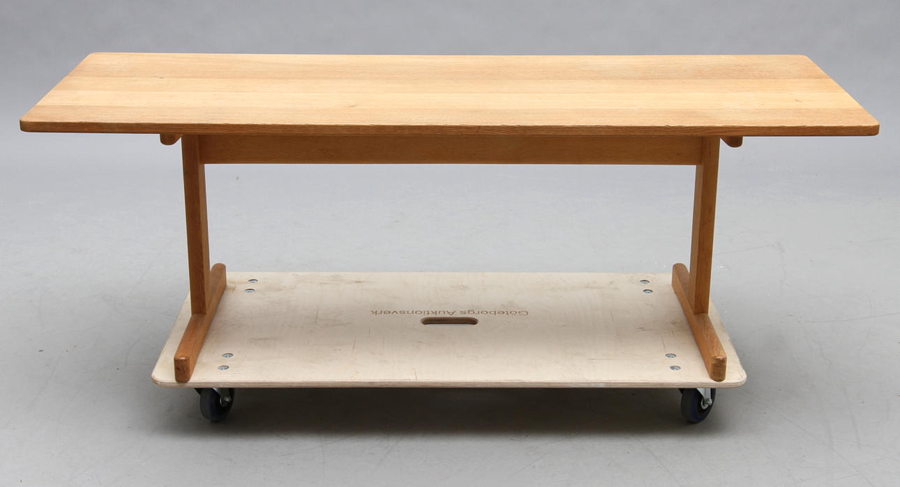 BORGE MOGENSEN. SOFFBORD. Ek, Fredericia Stolefabrik, Made in Denmark.