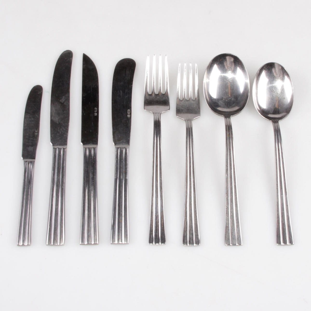 BESTICK, 42 delar, rostfritt, "Thebe", Folke Arström, Gense.