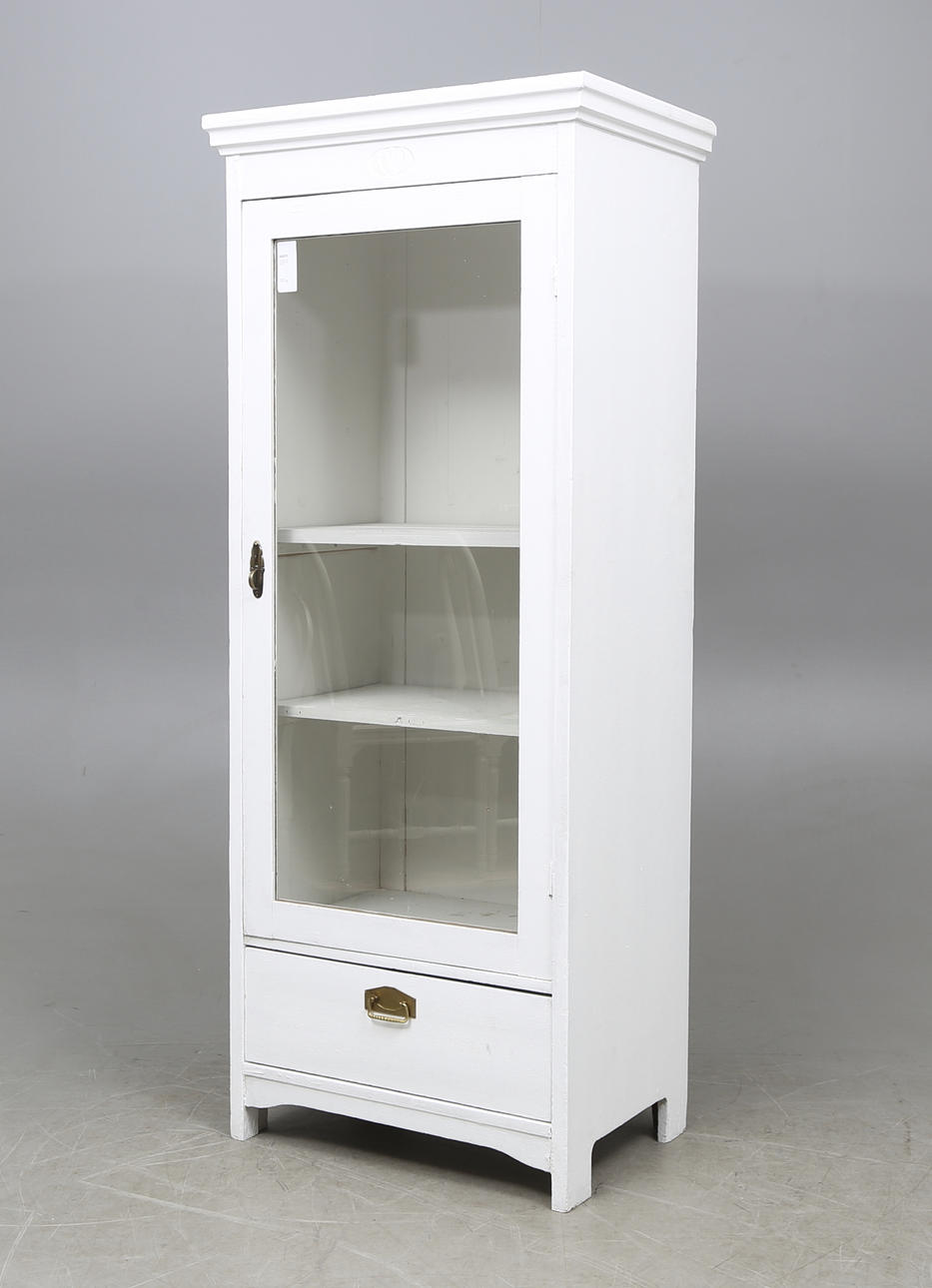 GARDEROBSSKÅP, jugend, tidigt 1900-tal.