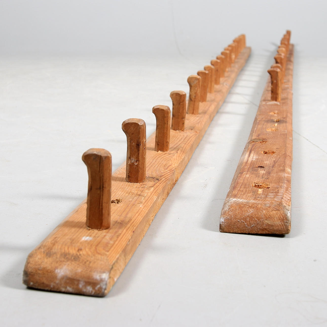 KNOPPBRÄDOR / HÄNGARE, fur, Allmoge, 1800-tal.