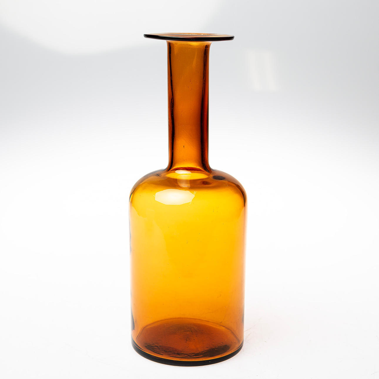 OTTO BAUER. Vas / flaska, Holmegaard, Danmark.