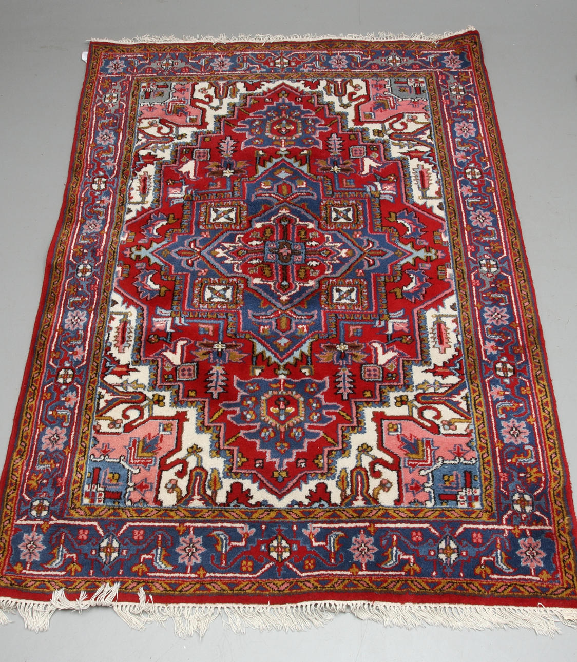 MATTA, orientalisk, ca 236 x 169 cm.