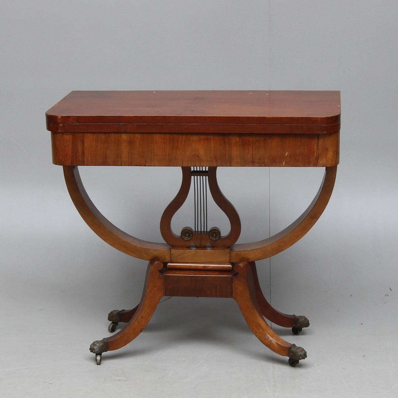 SPELBORD med dekor av lyra, empire, 1800-tal.