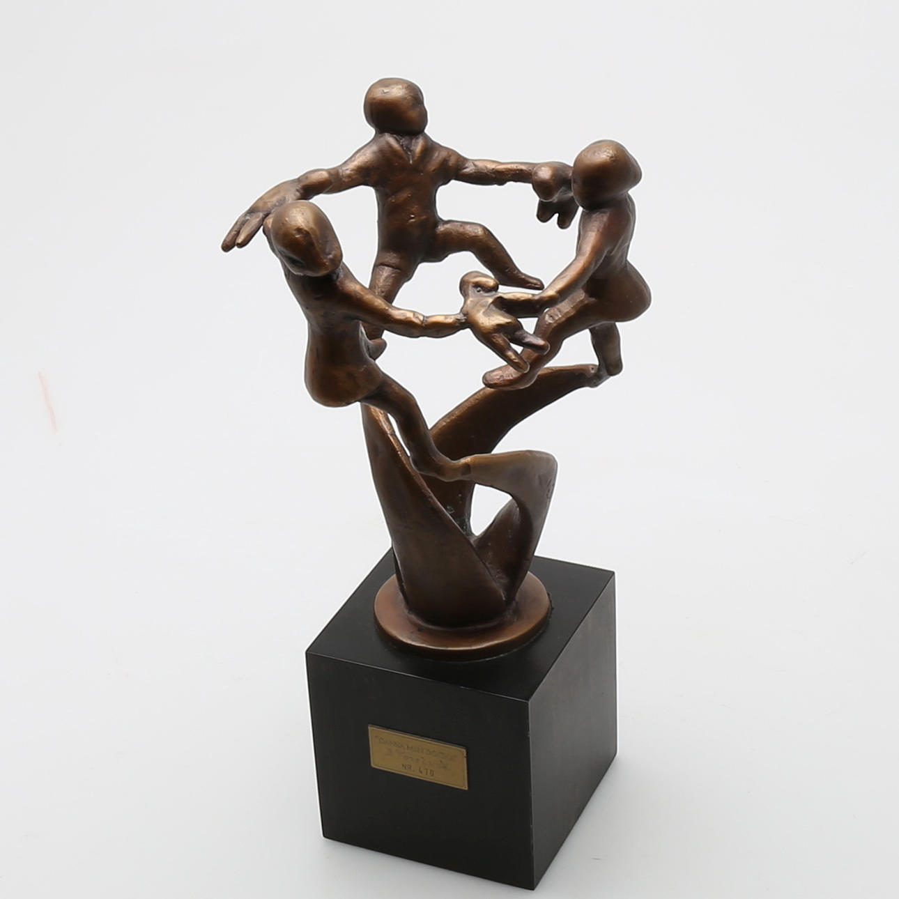 BROR FORSLUND. Dansa min docka, brons, plakettmärkt B Forslund och numrerad 470.