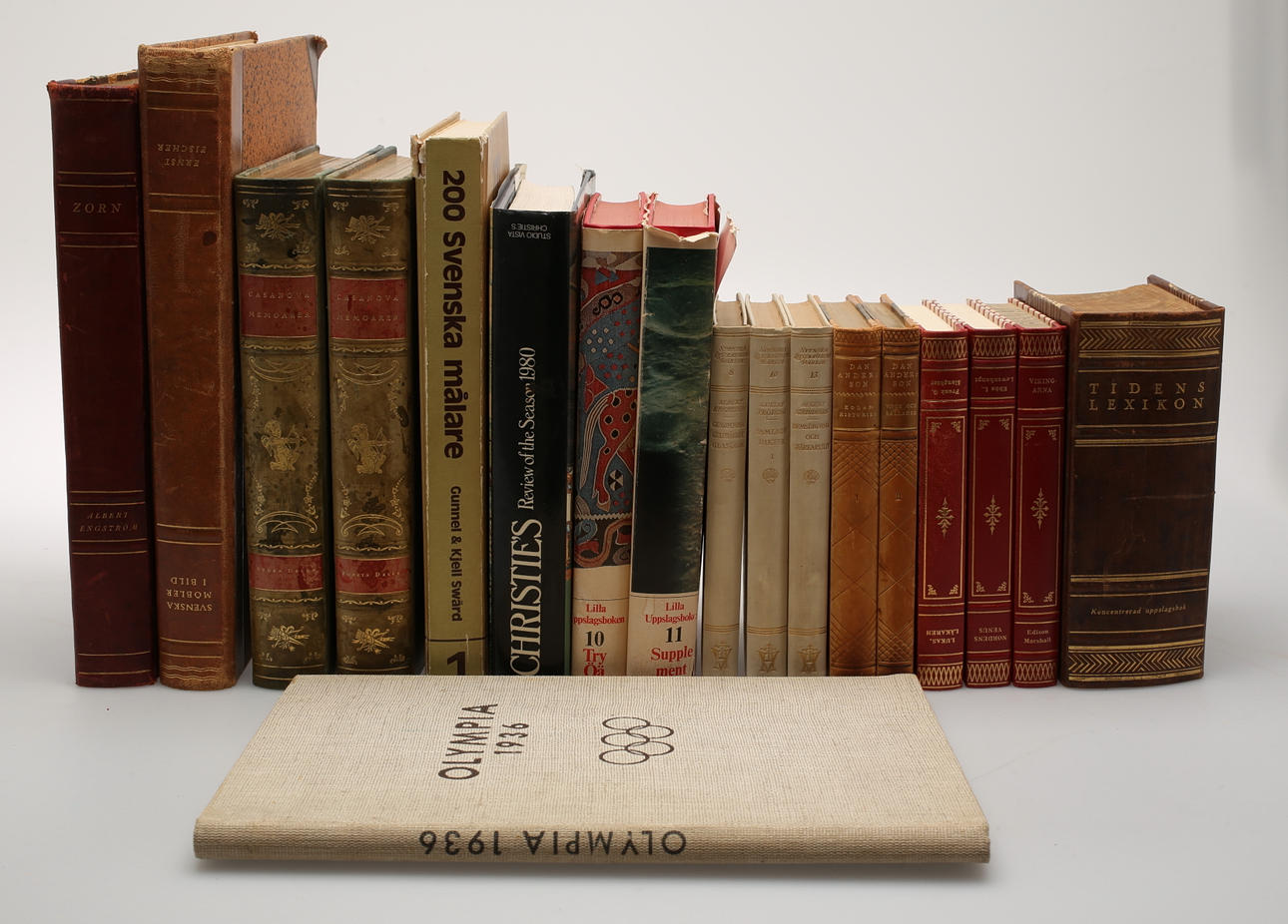 BOOK SET, 3 drawers.