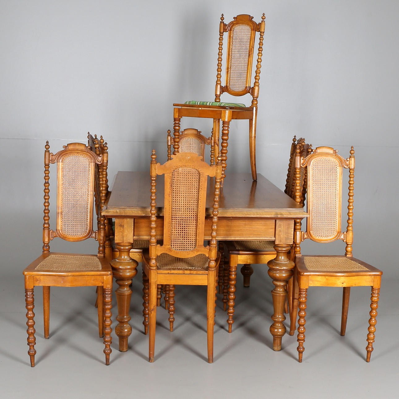 MATSALSGRUPP, 11 delar, nyrenässans, 18/1900-tal.